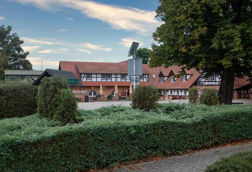 בית מלון כפרי Ritterhof Kampehl