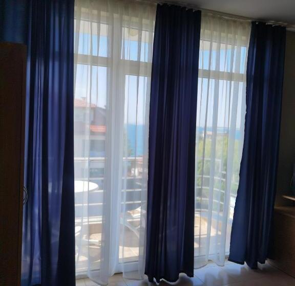ホテル Santorini Sveti Vlas