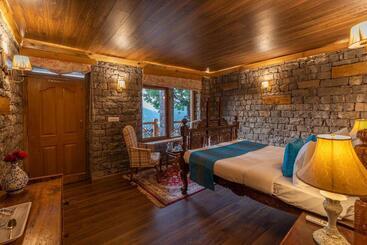 هتل Stayvista At Mountain Mirage