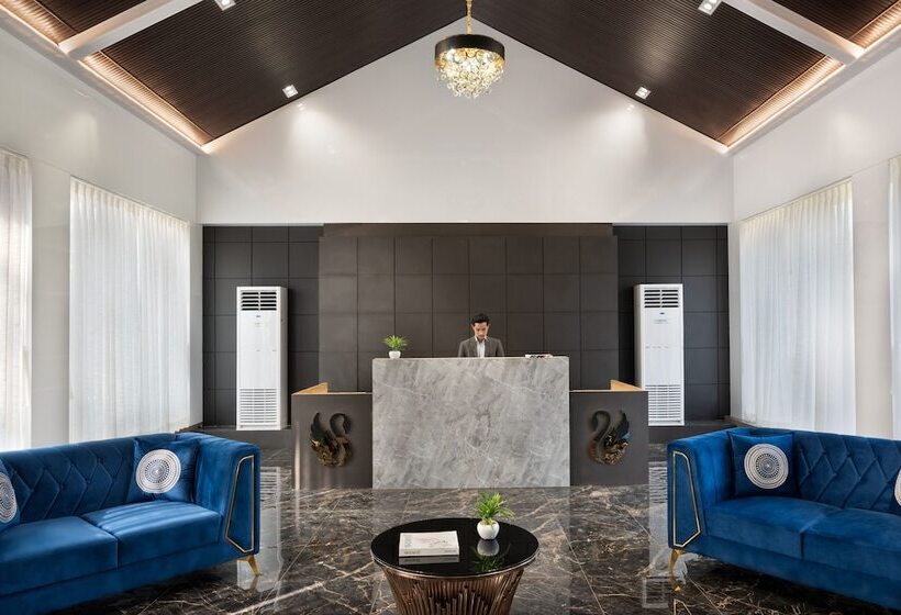 Paramount Riverfront Resort & Spa, Karjat
