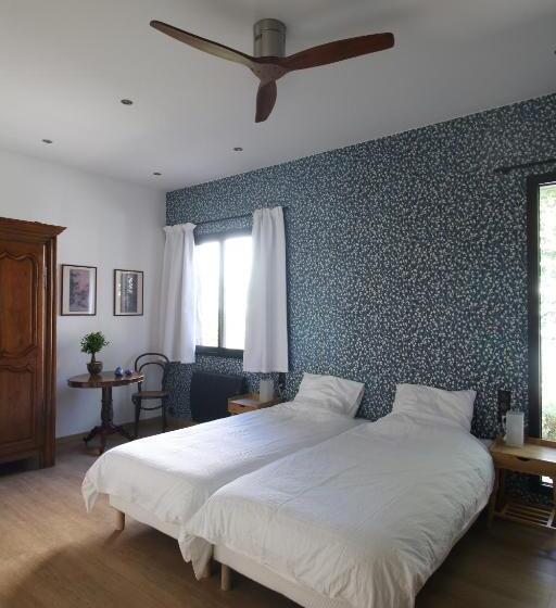 ペンション Clos Des Poulies