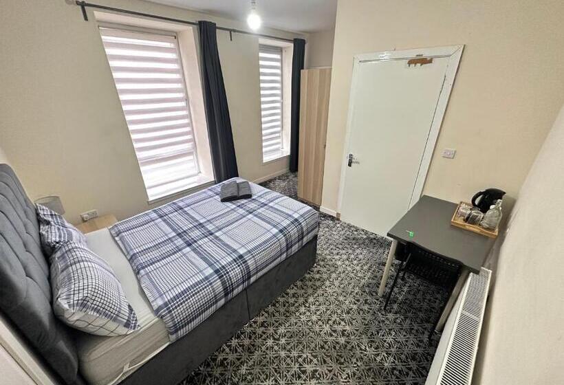 پانسیون Ibrox Guesthouse