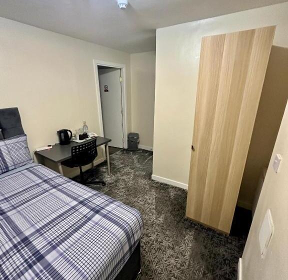 پانسیون Ibrox Guesthouse