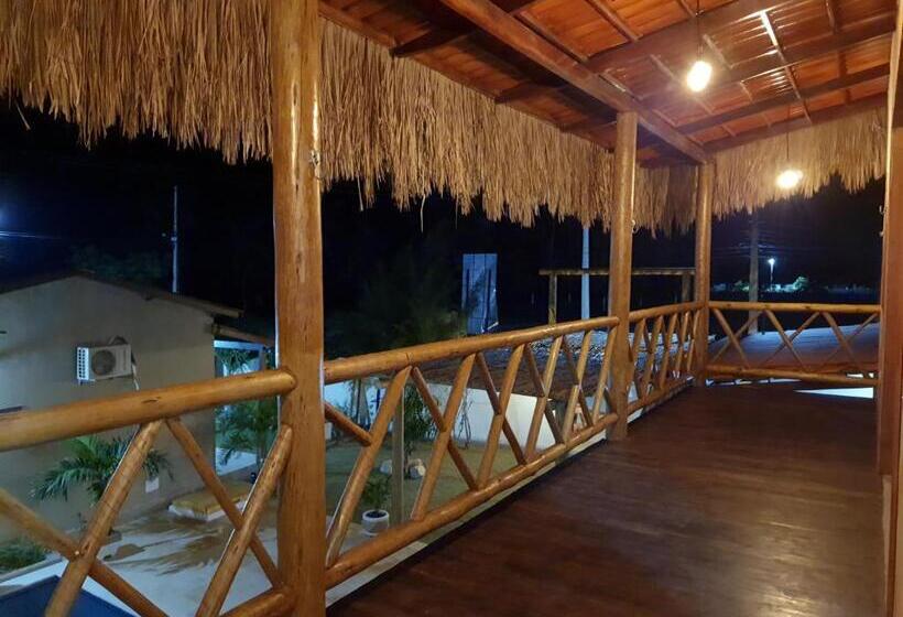 پانسیون Pousada Canaã Icaraizinho