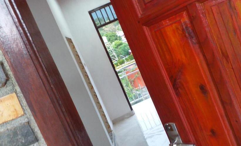 پانسیون Toba Boi