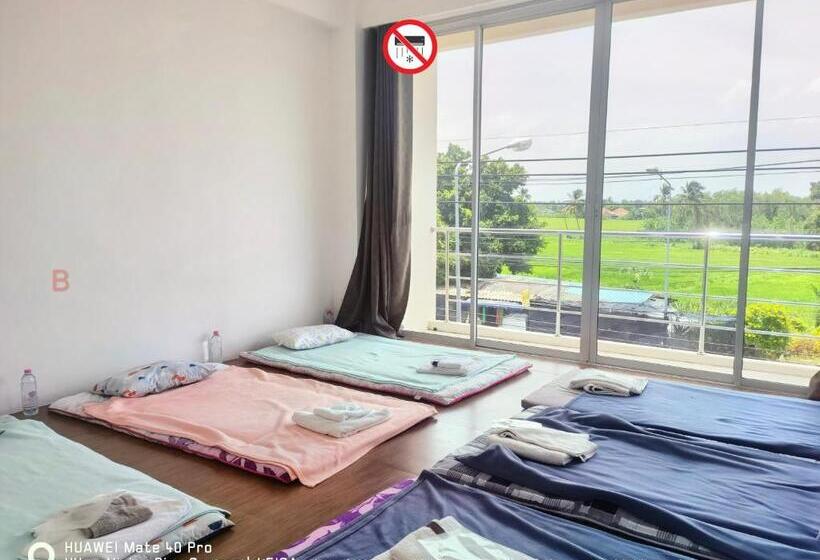 Yyk Hostel 24h