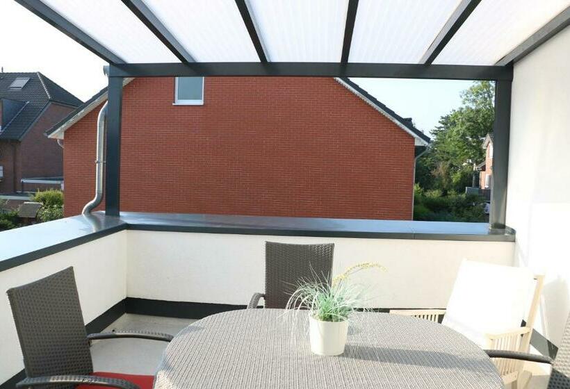 호스텔 Rooms In Düsseldorf Near The Airport/fair