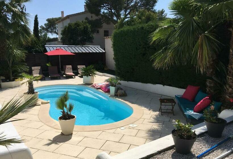 Bed and Breakfast Bed,kitchen And Swimming Pool Villa Esterel