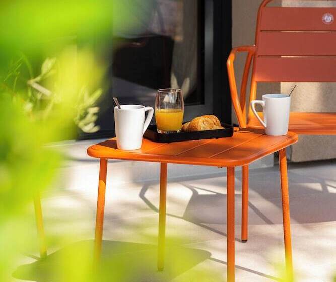 ベッドアンドブレックファースト Les Villas Du Chateau De Lastours