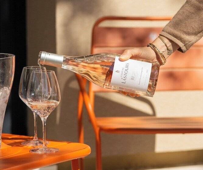 ベッドアンドブレックファースト Les Villas Du Chateau De Lastours