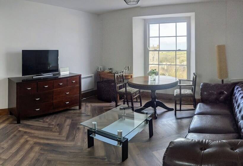 مبيت وإفطار The Cathedral Villas