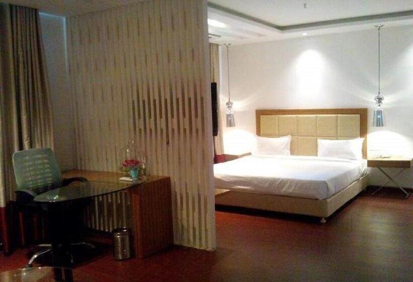 בית מלון כפרי Amora   Rajnandgaon