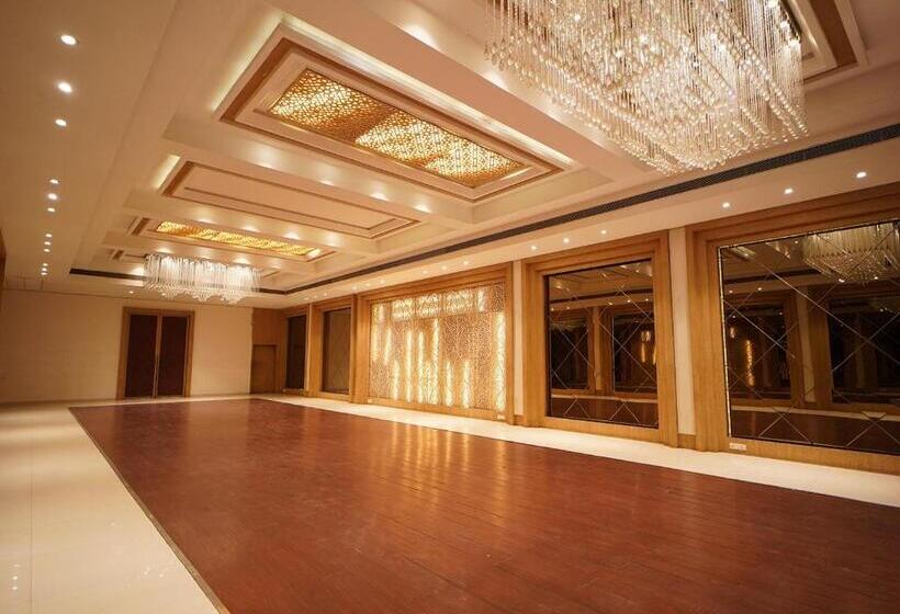 בית מלון כפרי Amora   Rajnandgaon