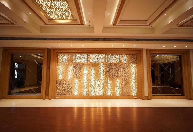 בית מלון כפרי Amora   Rajnandgaon