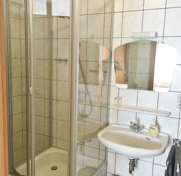 ペンション Gästehaus Doll