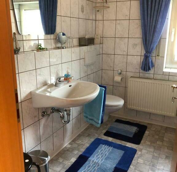 ペンション Gästehaus Doll