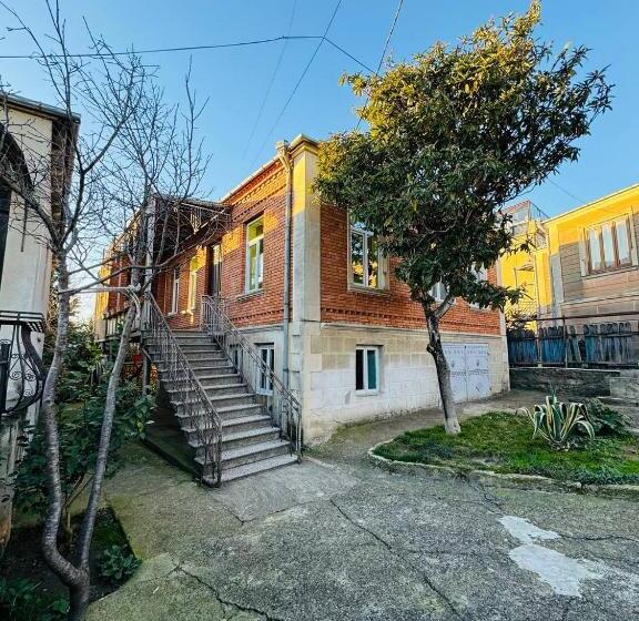 پانسیون Guest House Bubu