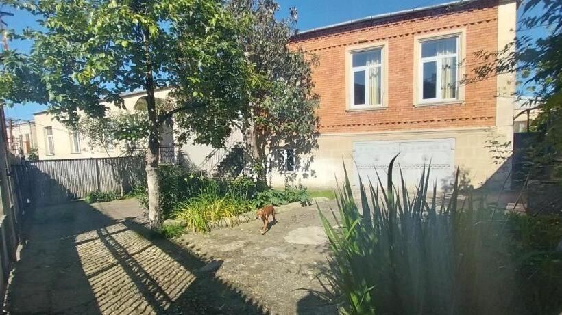 پانسیون Guest House Bubu