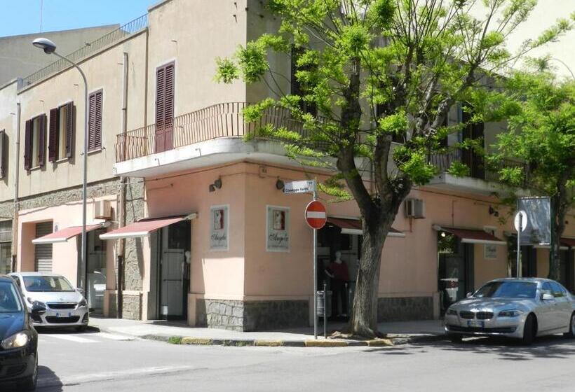تختخواب و صبحانه Actinia Accommodation