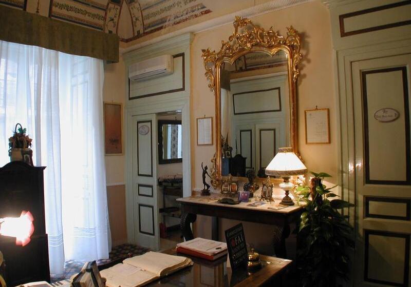 تختخواب و صبحانه Casa Raffaele Conforti