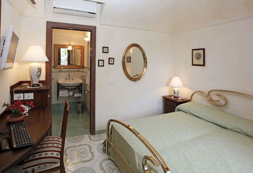 تختخواب و صبحانه L Antico Borgo Dei Limoni