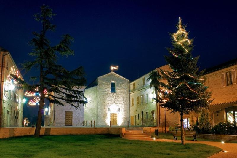 مبيت وإفطار San Firmano