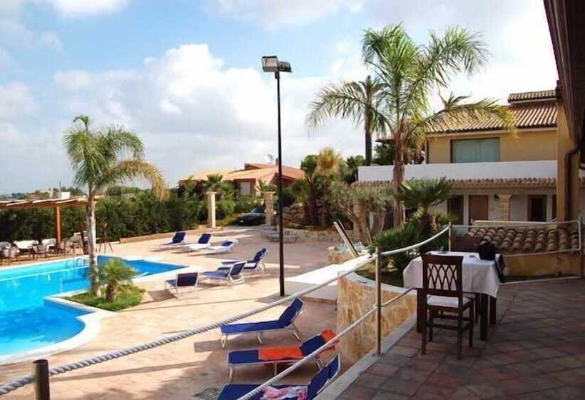 تختخواب و صبحانه Villa Carlo Resort