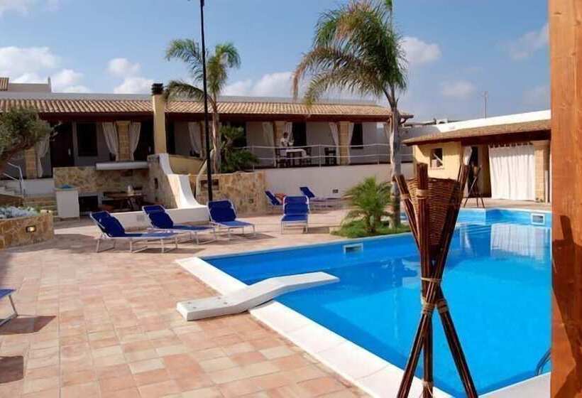 تختخواب و صبحانه Villa Carlo Resort