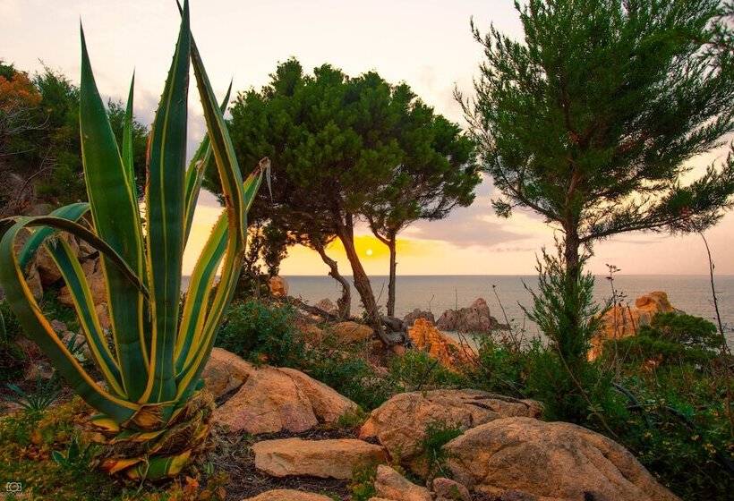 Costa Paradiso