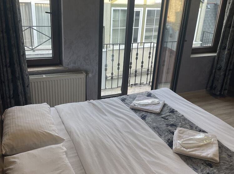 Fotos del hotel Alyon Suite:  6