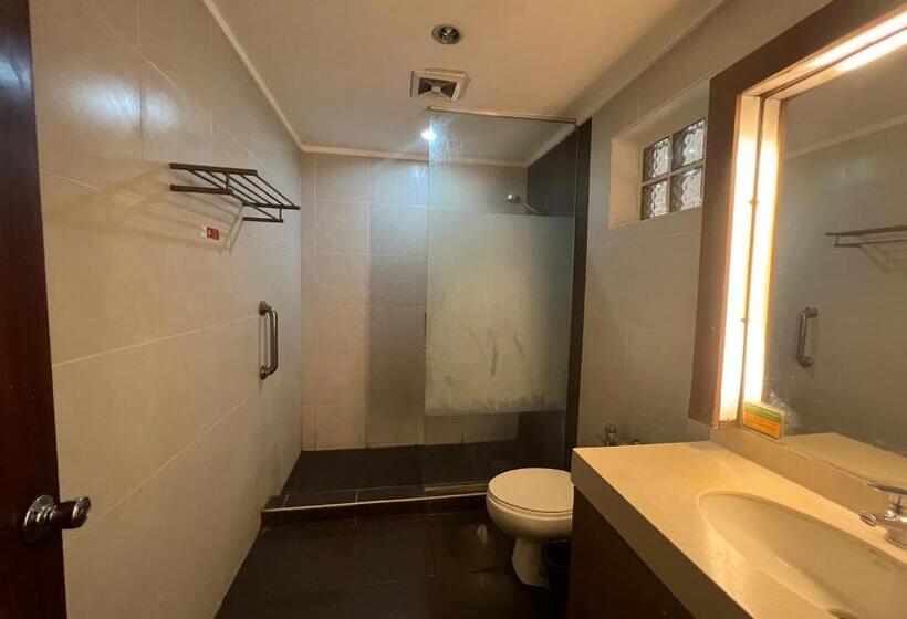 Fotos del hotel Century Plaza:  8