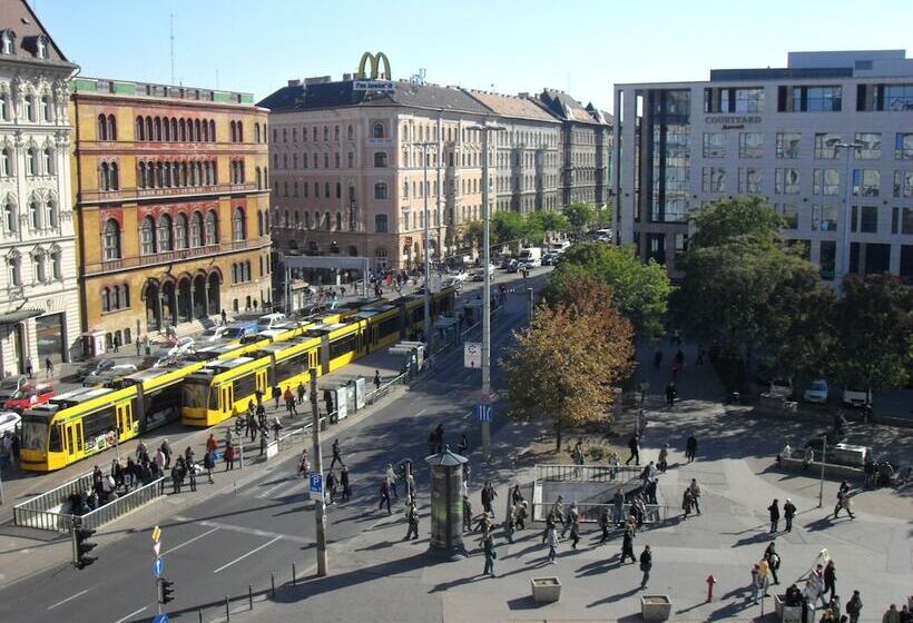 Fotos del hotel Centrooms House:  2