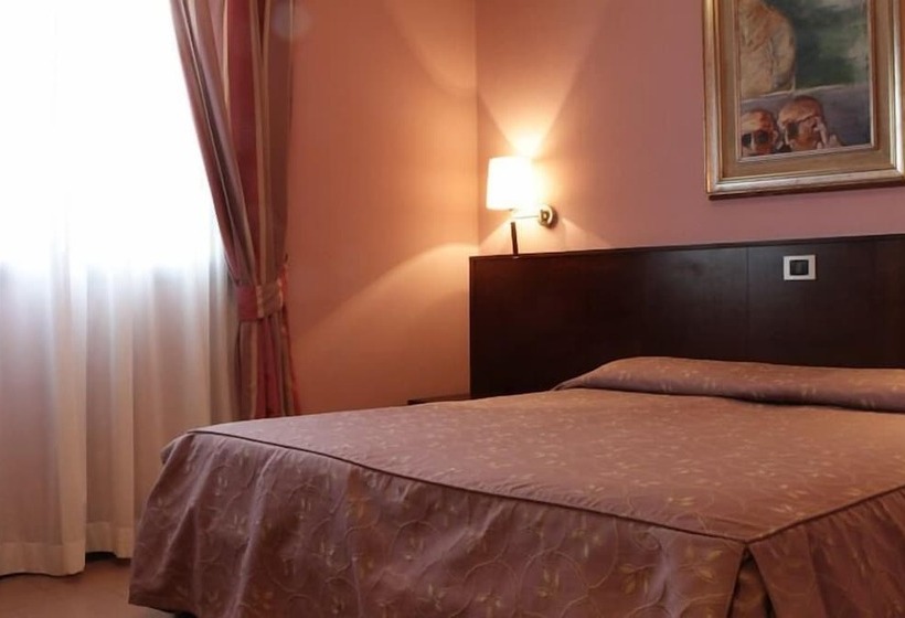 Fotos del hotel City:  2