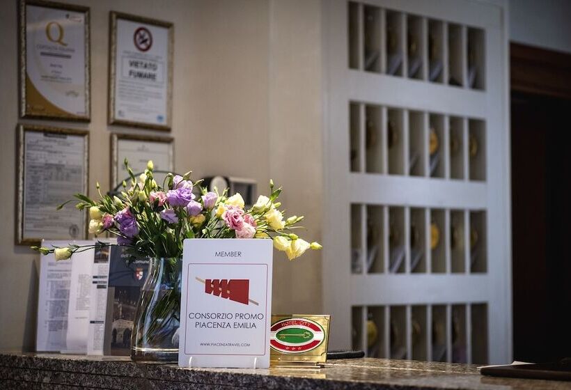 Fotos del hotel City:  29