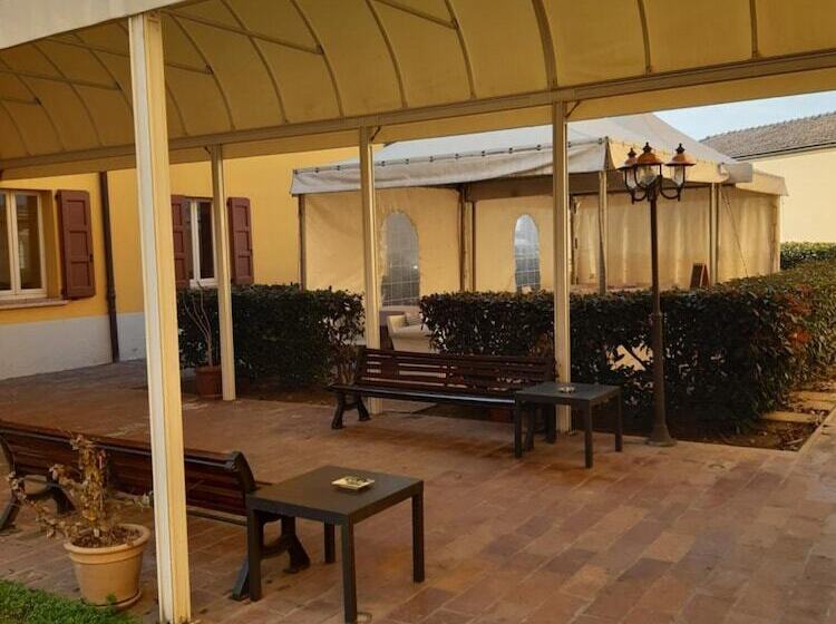 فندق Corte Degli Estensi