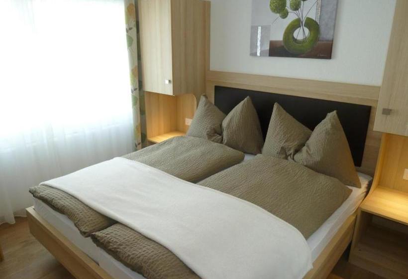 בית מלון כפרי Eden