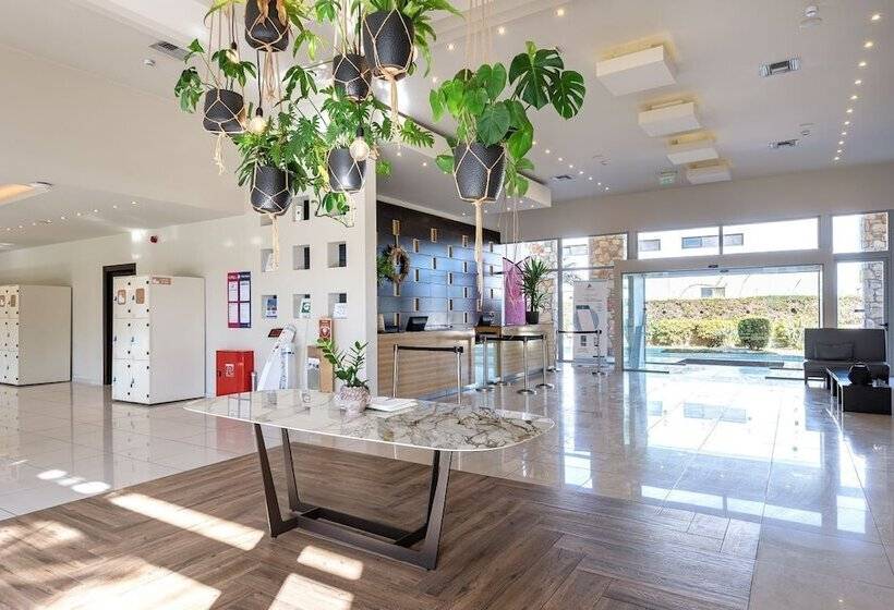 هتل Egeo Easy Living Resort