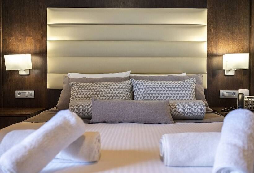 هتل Egeo Easy Living Resort