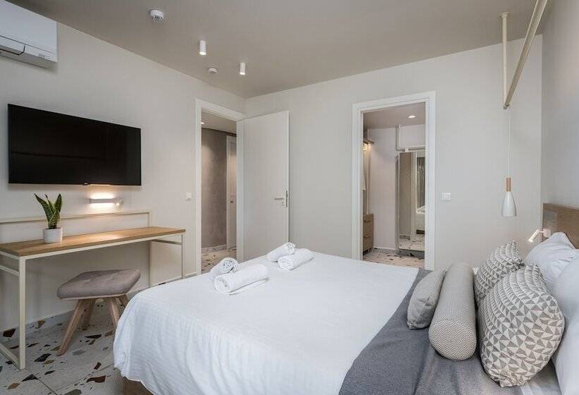 هتل Egeo Easy Living Resort