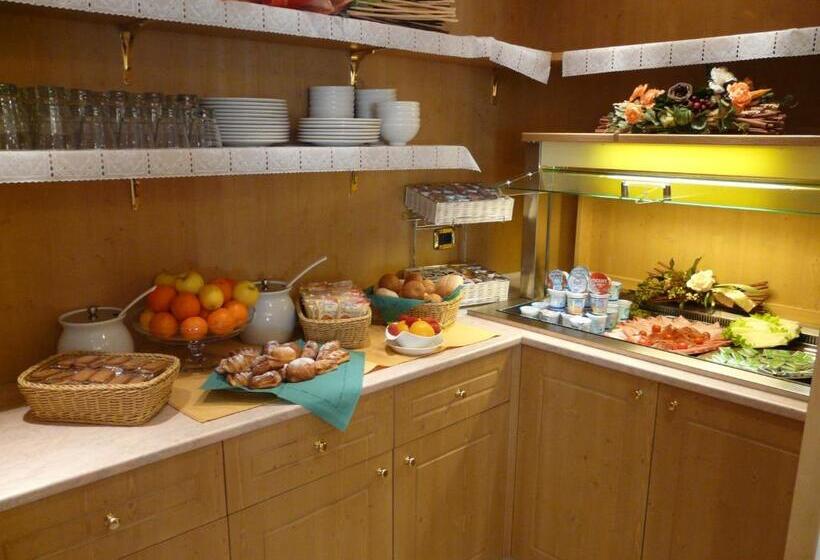 هتل Gran Vacanze Rooms & Apartments