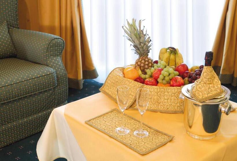 هتل Gran Vacanze Rooms & Apartments