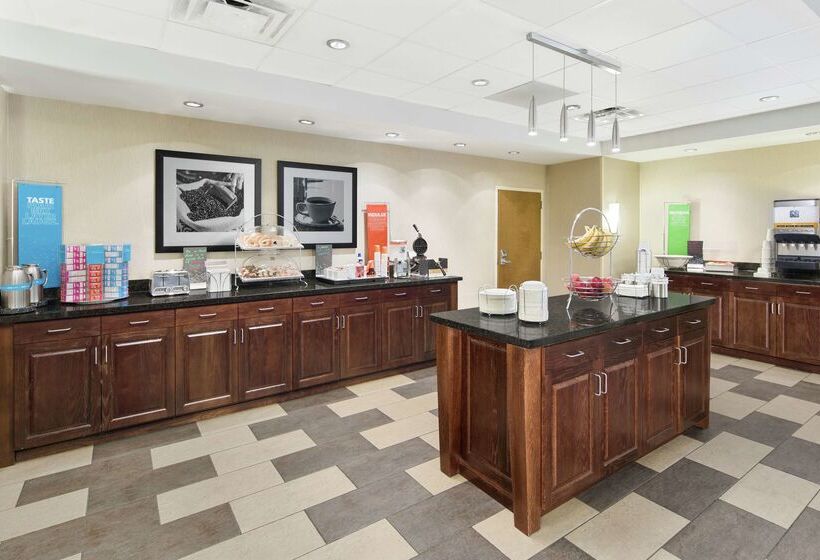 هتل Hampton Inn Columbus / South   Fort Benning