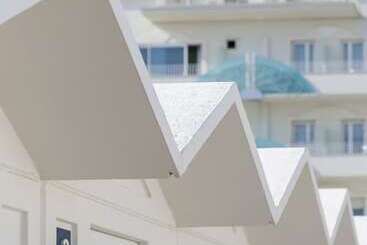 هتل Luxor Cattolica Beach