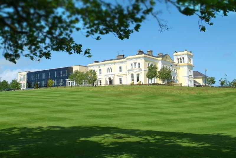 Отель Manor House Country