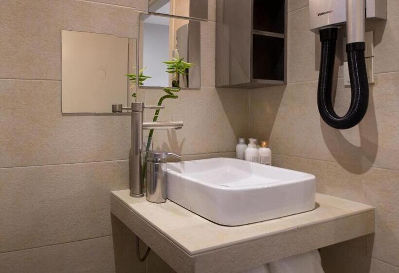 هتل Palms And Spas Villas Retreat