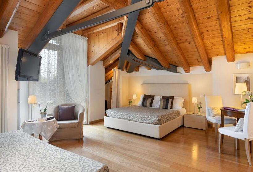 هتل Rovere