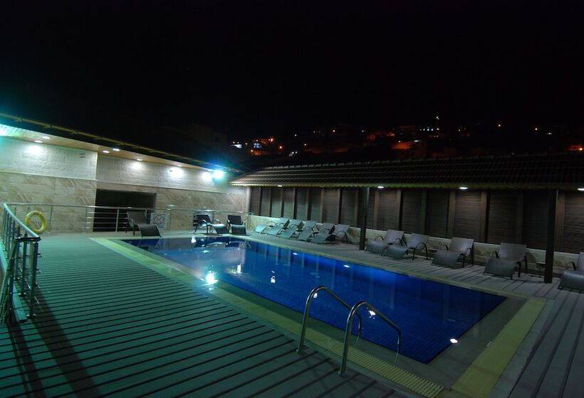 Seven Wonders Hotel   Petra