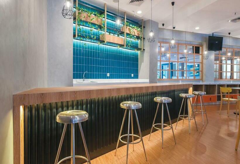 هتل 1o1 Urban Jakarta Kelapa Gading