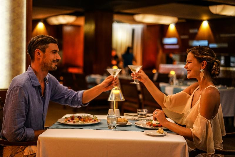 The Royal Islander – An All Suites Resort