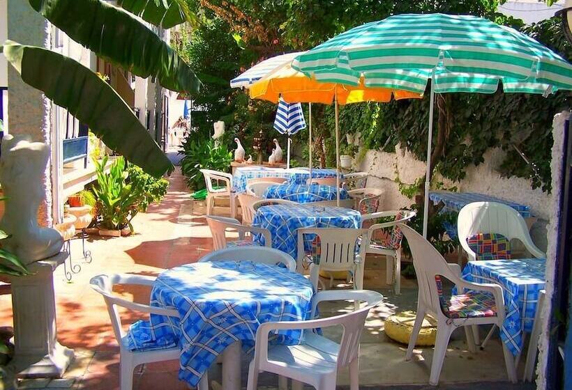 هتل Villa Fortin Pansiyon